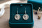 Boucles d'oreilles fleur de naissance Juillet - GravéPourToi