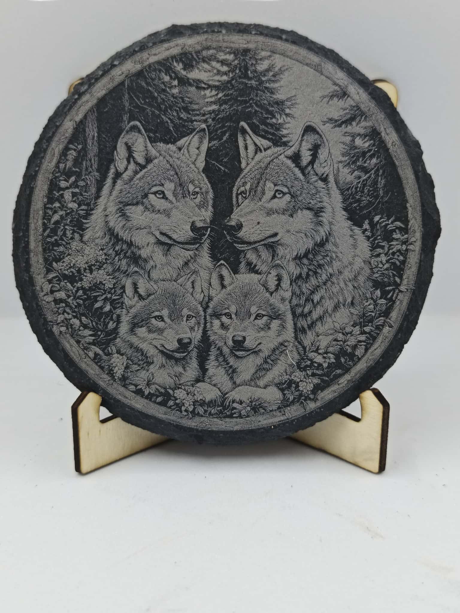 Famille de loups - GravéPourToi