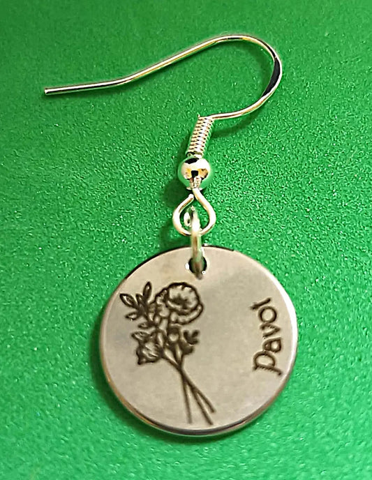 Boucles d'oreilles fleur de naissance Août - GravéPourToi