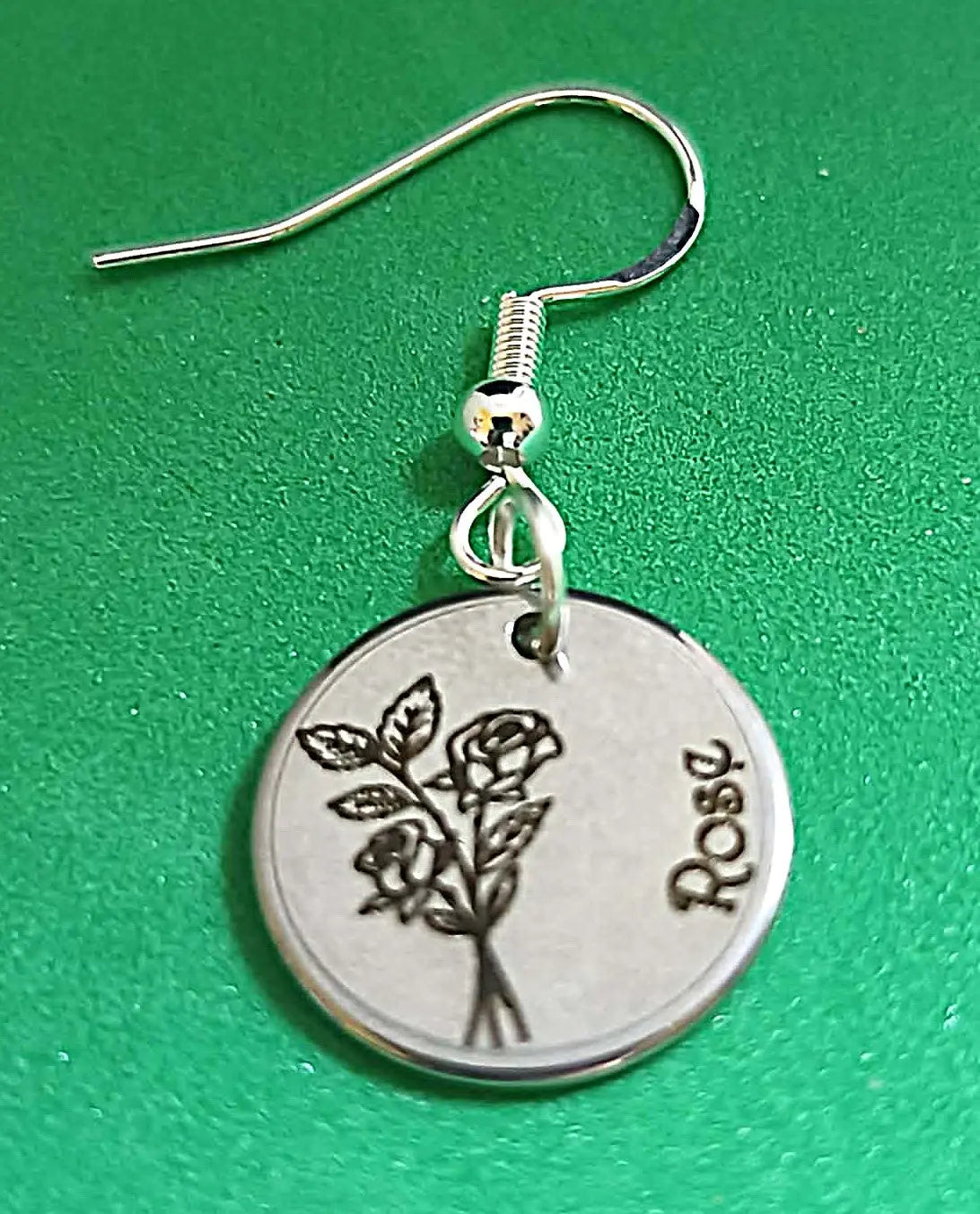 Boucles d'oreilles fleur de naissance Juin - GravéPourToi